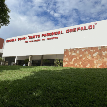 Alunos do Ensino Médio do SESI retomam aulas presenciais nas dependências do SENAI